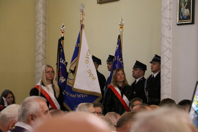 Stara Wrona. Uroczystości pogrzebowe ks. kan. Wawrzyńca Ulanowskiego