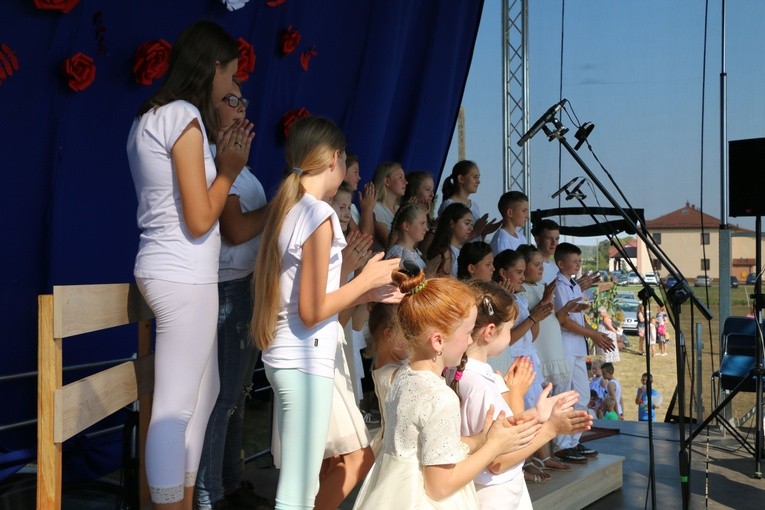 Koncert patriotyczny w Dąbrowie