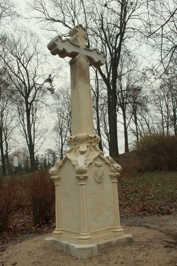 Odnowiony zamek w Opinogórze