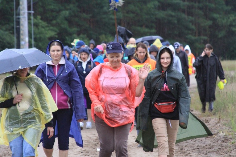 Pielgrzymka. Pątnicy w Sendeniu
