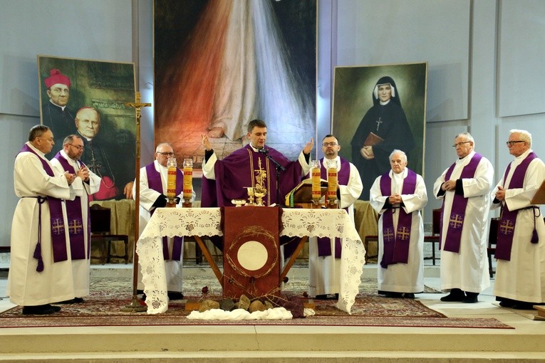 Płock. Rekolekcje z ks. Teodorem