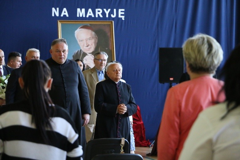 Uroczystości w SP im. Kardynała Stefana Wyszyńskiego w Siedlinie