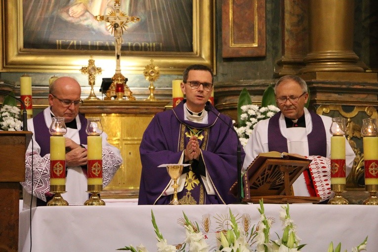 Poświęcenie nagrobków w Ciechanowie