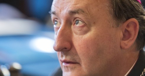 Bp Andrzej Jeż: wina leży tylko i wyłącznie po stronie sprawcy a nie Osoby skrzywdzonej!