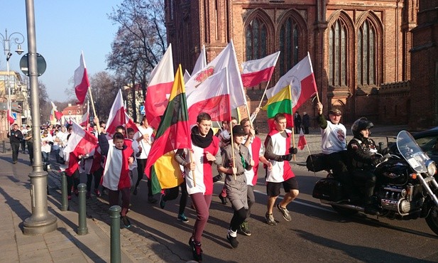 Prawie połowa litewskich Polaków popiera aneksję Krymu